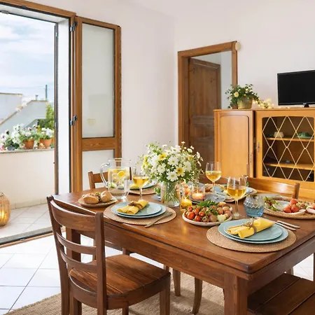 Casa Girasole ヴィラ